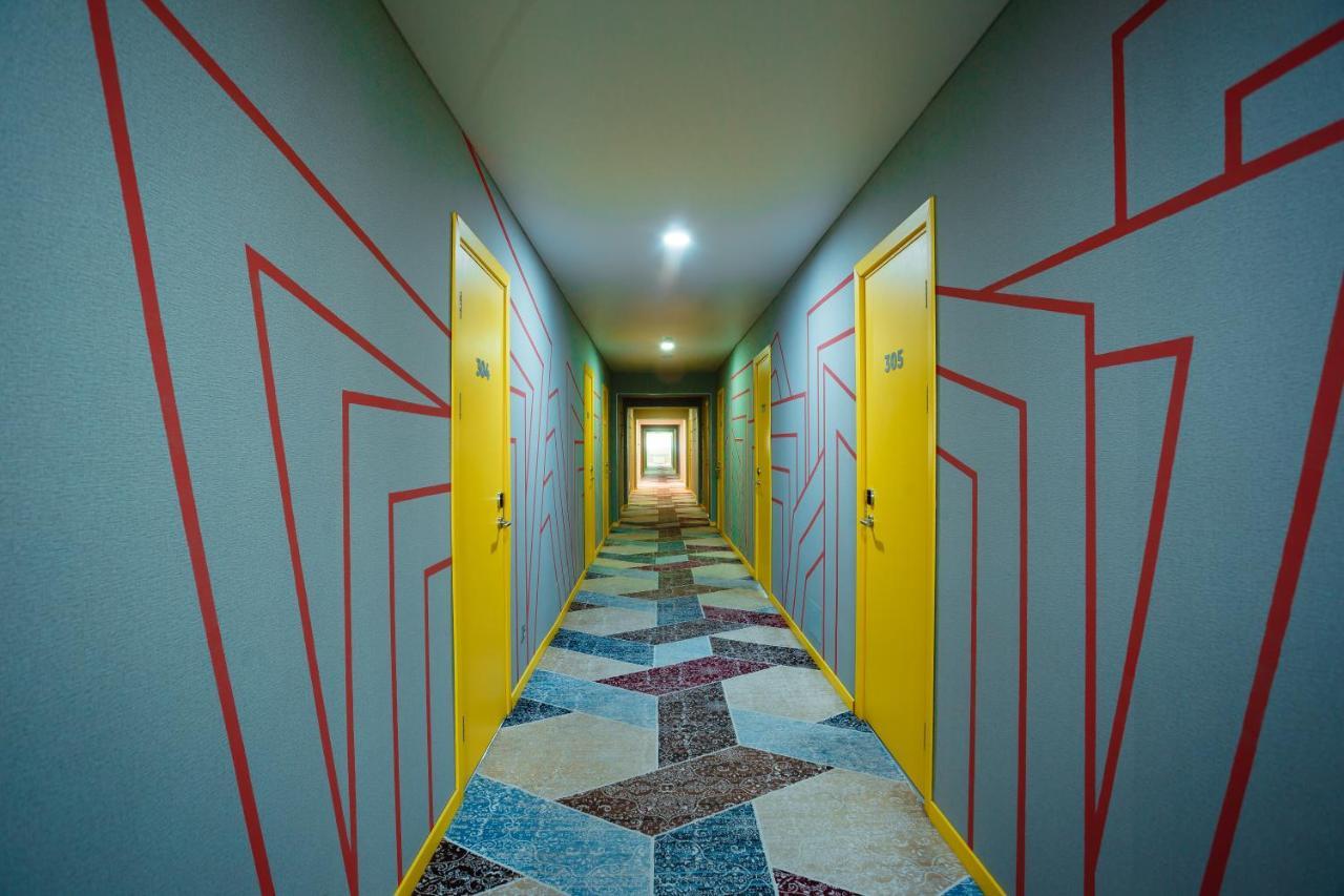 City Hotel シムケント エクステリア 写真