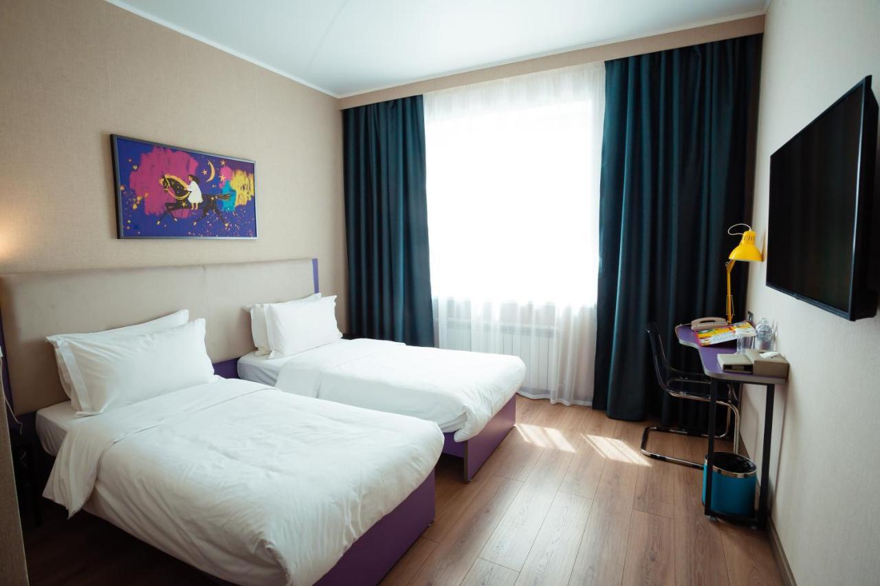 City Hotel シムケント エクステリア 写真